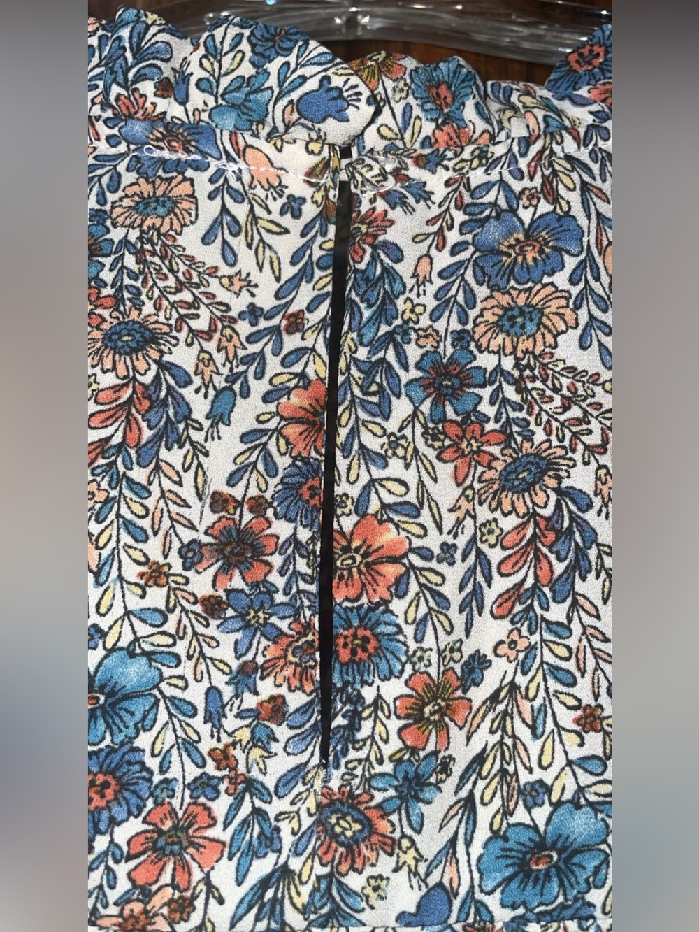 Rose & Olive Blue and Coral Floral Tiered Short Sleeve Tunic - Picture 4 of 5